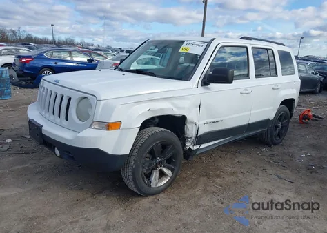 2012 Jeep Patriot Latitude z USA, uszkodzony, nr VIN 1C4NJRFB4CD658157